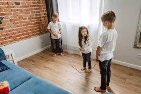 Skakanka sznurkowa z drewnianymi rączkami Akson 3 m - NIEBIESKI