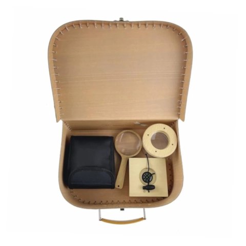 EGMONT Walizka małego odkrywcy